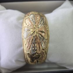 Bangle Bracelet (AUTHENTIC GOLD)