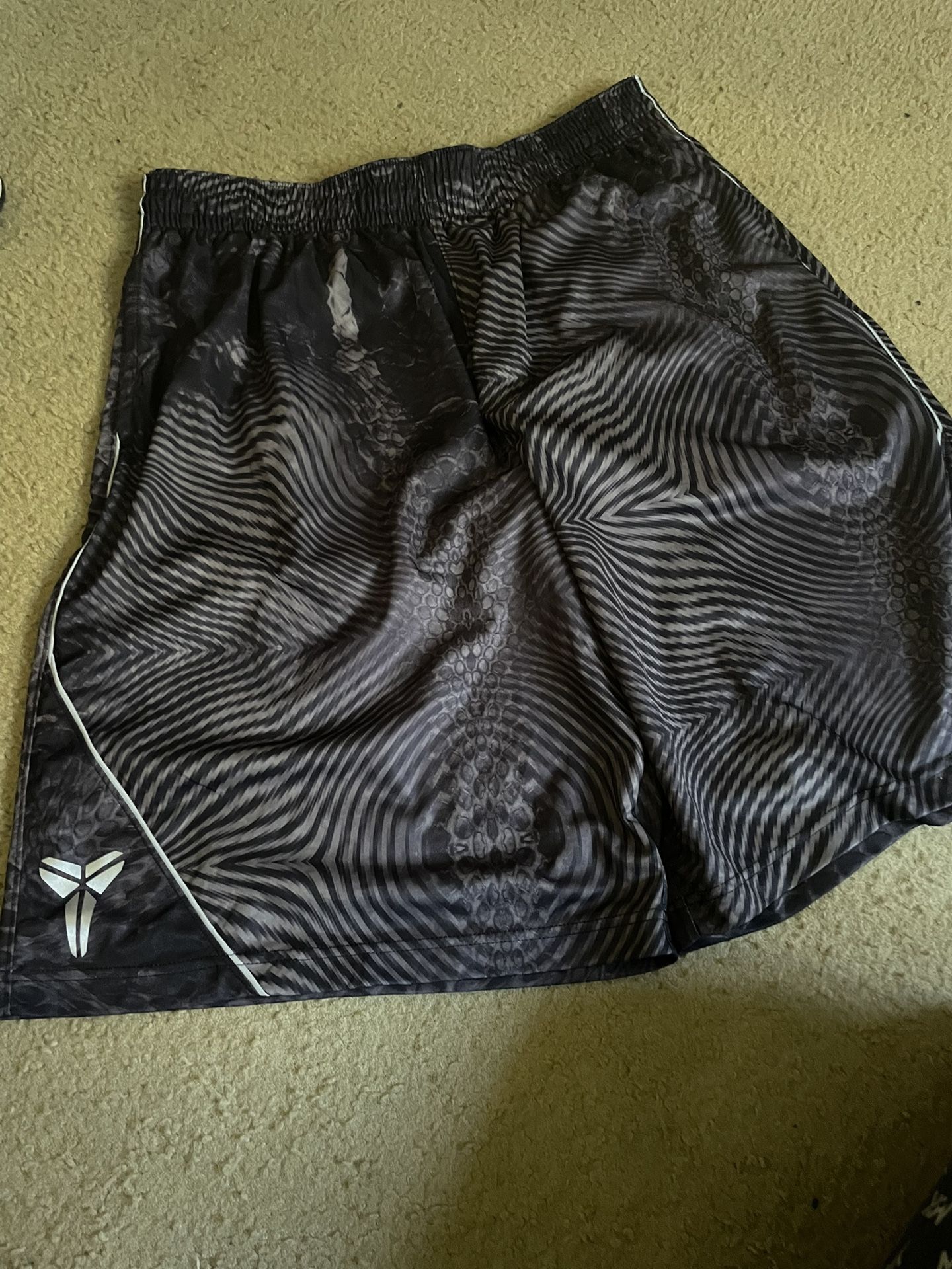 Kobe Bryant Snake Skin Basketball Shorts Size XXL