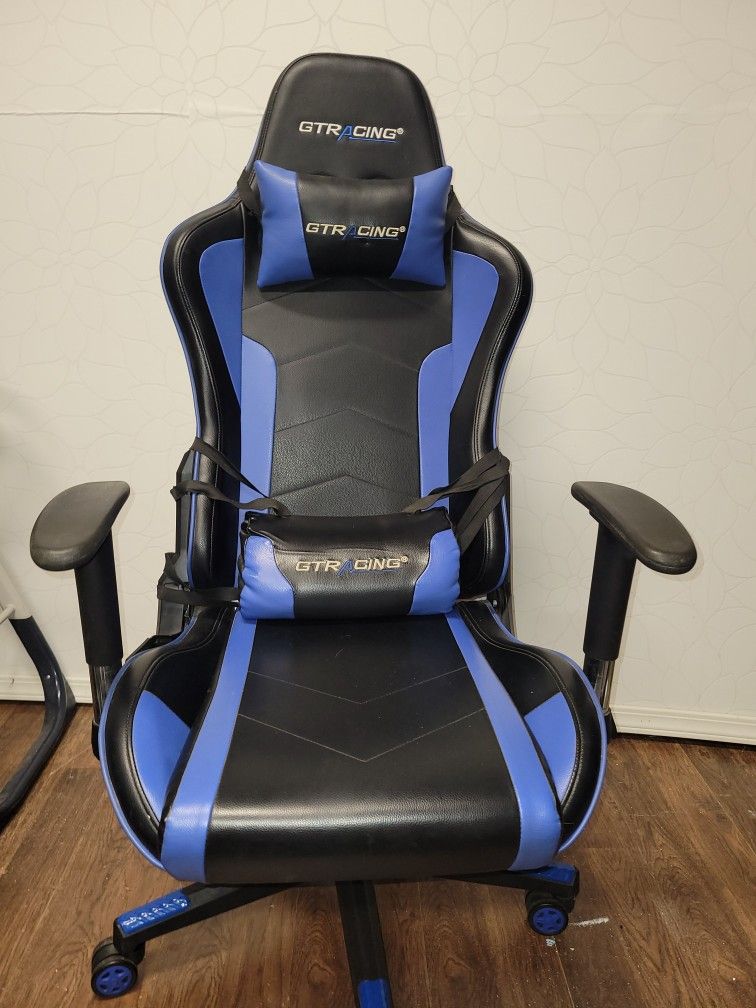 Gaming Chair With Bluetooth Speakers