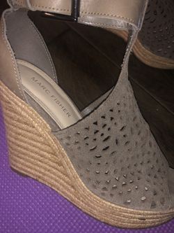MARC FISHER WEDGE (6.5)
