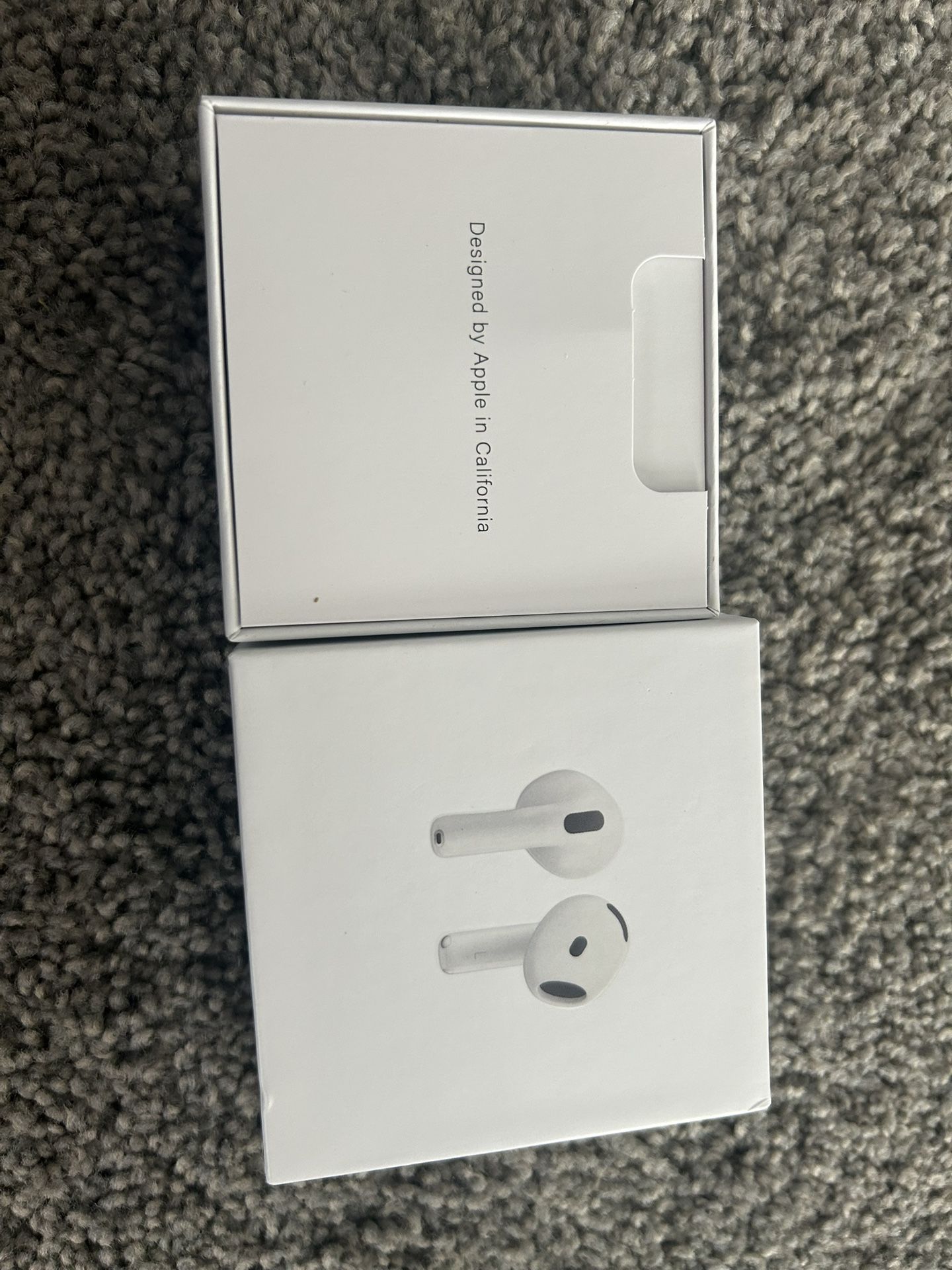 AirPods 4