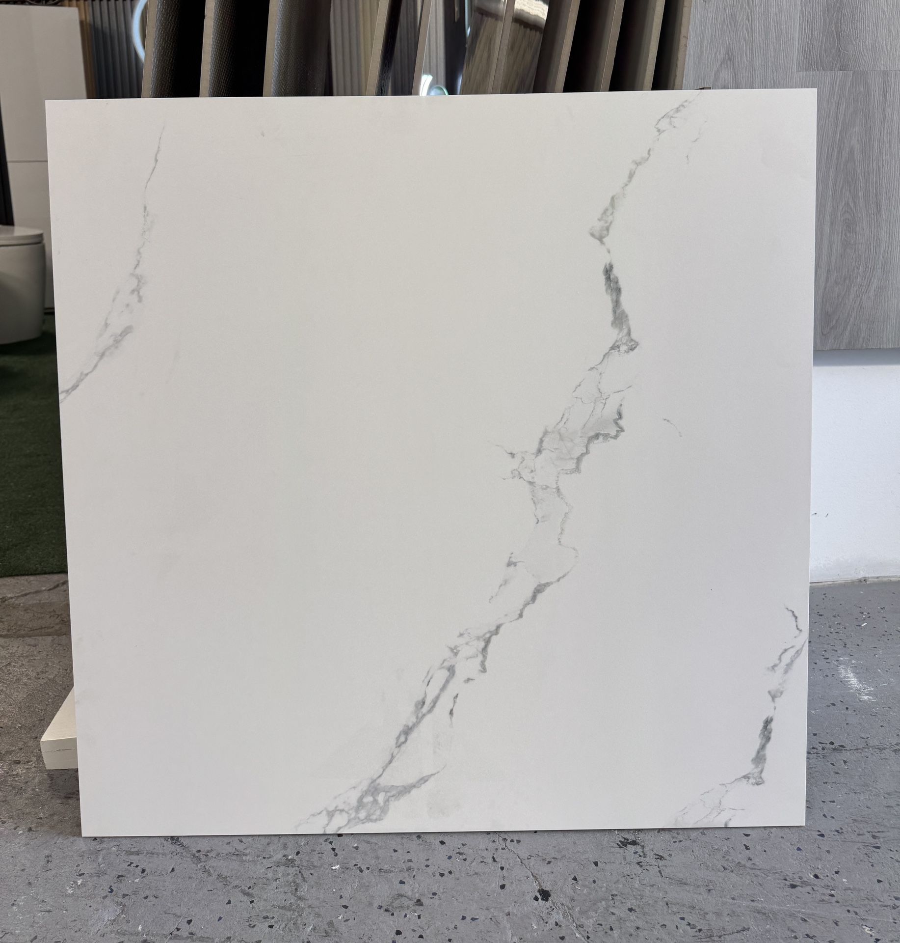 Tile porcelain
