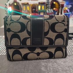 Coach women's small trifold wallet Black 