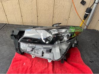 2016 2017 2018 2019 2020 2021 2022 2023 MAZDA CX-9 LEFT SIDE HEADLIGHT OEM USED