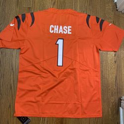 Jamar Chase 1 Orange Jersey XL NWT