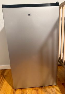Hisense Mini Fridge