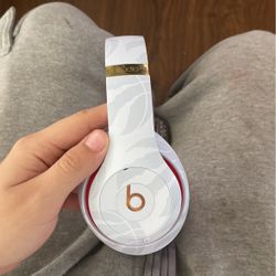 Beats Toronto Raptors Headphones