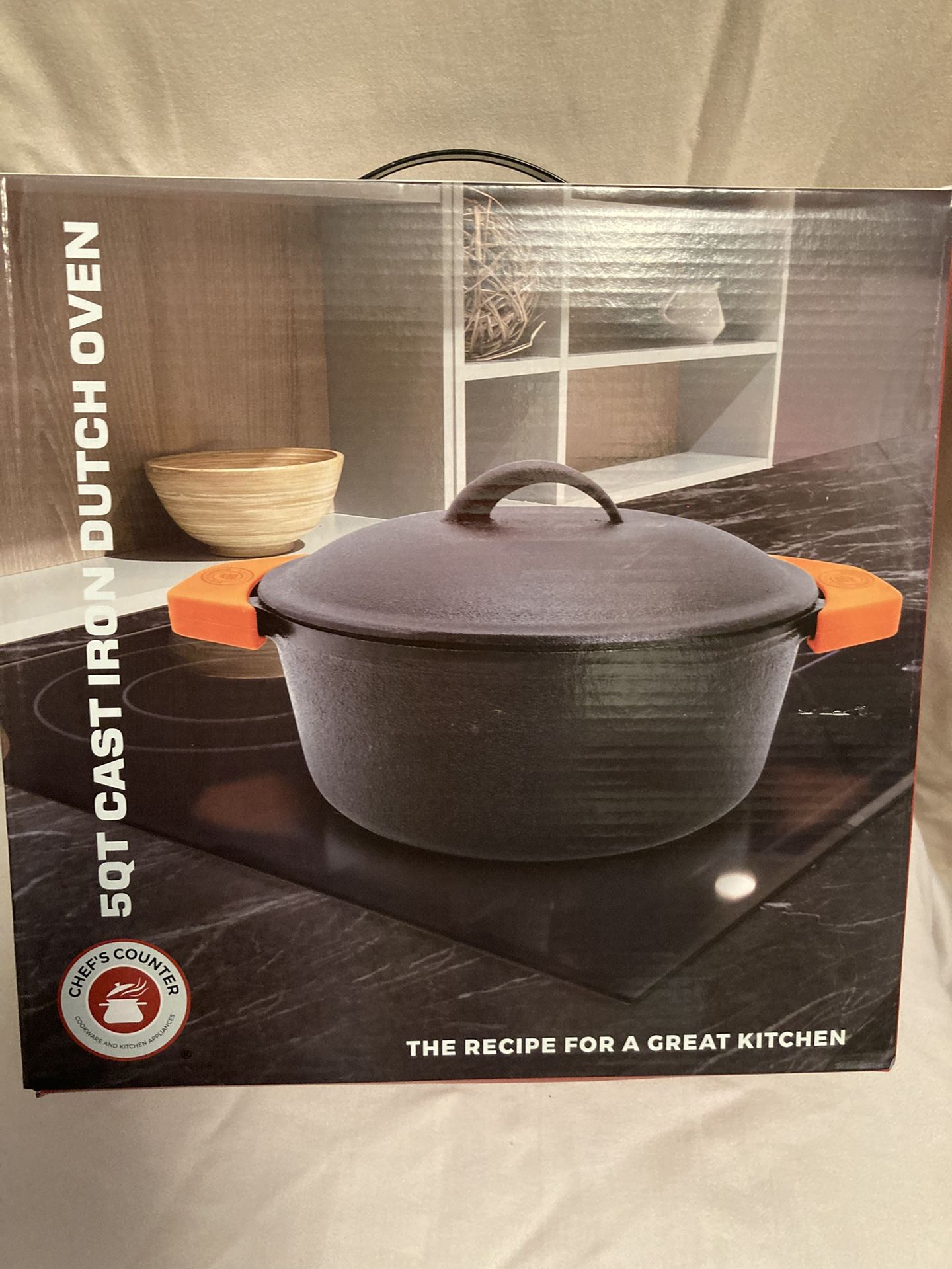 Chef’s Counter 5qt. Cast Iron Dutch Oven Pot