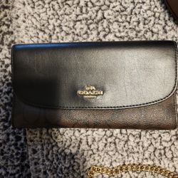 Medium Wallet