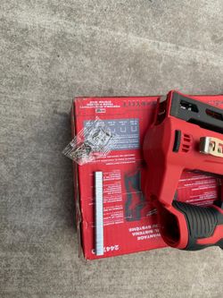 Milwaukee
M12 12-Volt Lithium-Ion Cordless 3/8 in. Crown Stapler (Tool-Only)