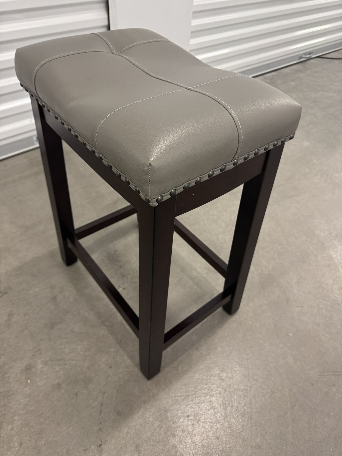 Leather Bar Stool 