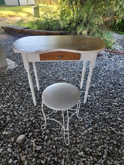 Vintage White solid wood kidney bean shaped vanity or desk with stool