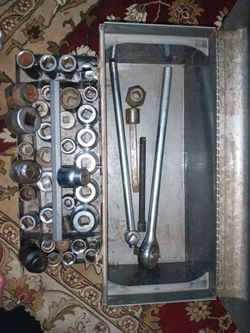 Deep impact socket set and torque wrench with toolbox
