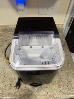 Ice maker