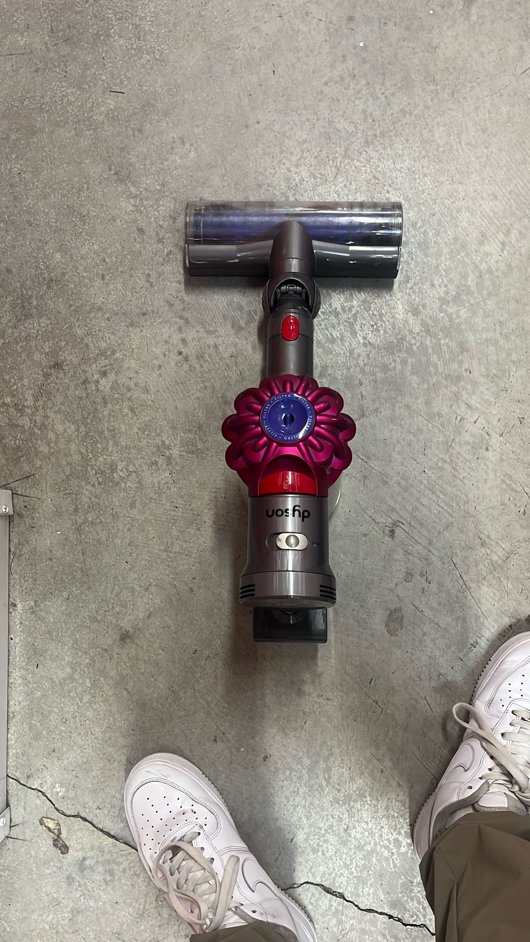 DYSON V7 Motörhead Vacuum