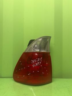 2004 2005 2006 BMW X5 Left Driver Side Outer / Quarter Panel Tail Light OEM 7164473 - 01