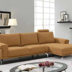 Jackson Mocha RAF Sectional / couch /Living room set
