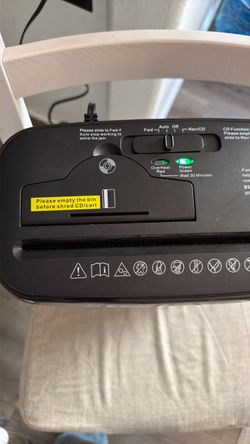 Like new Paper shredder