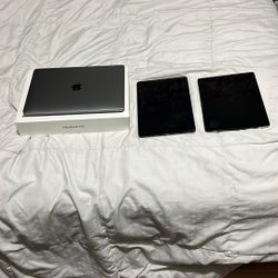 BARELY USED MacBook Pro + 2 iPads