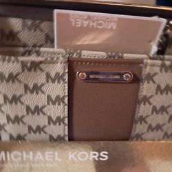 Michael Kors Belted Bag Woman’s Bag
