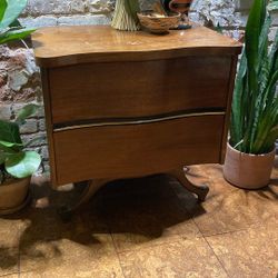 Vintage/Antique Wood Nightstand/Dresser