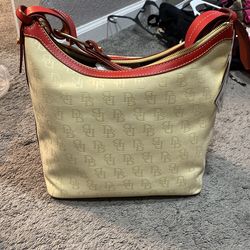Dooney And Bourke Purse