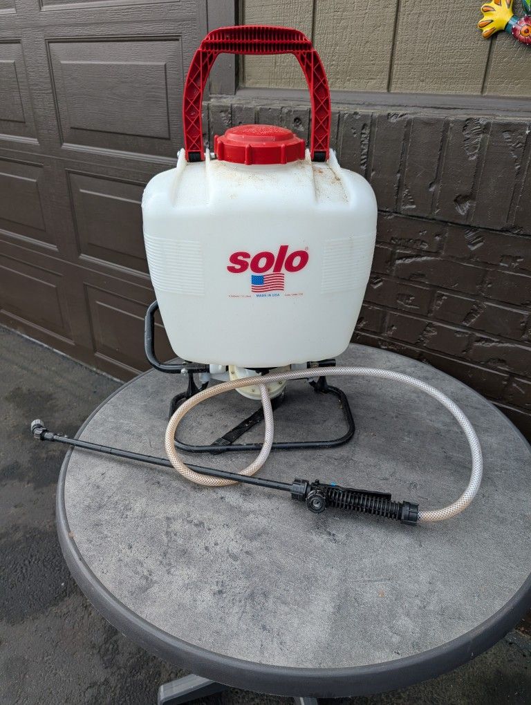 Solo Backpack Sprayer Model 425