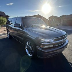 2004 Chevrolet Suburban