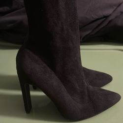 Size 8 Women’s Thigh High Boots 