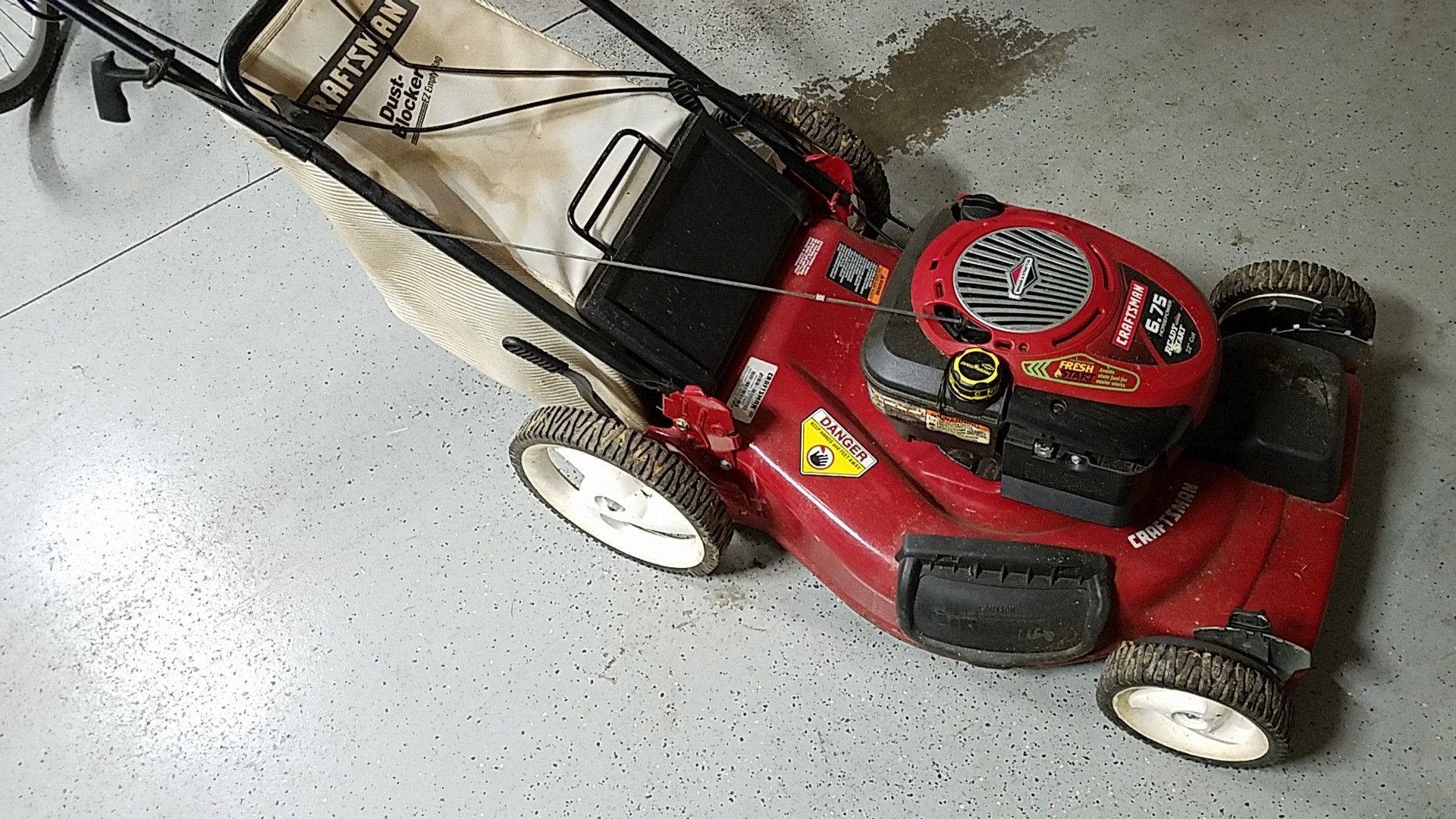 Craftsman 6.75 Horsepower ez walk Lawn Mower for Sale in Lexington, KY