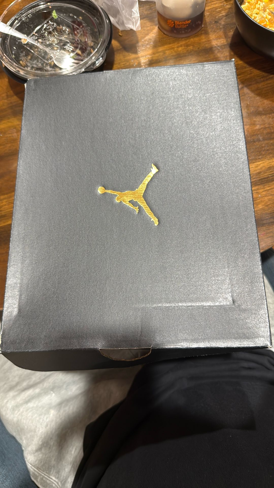 Jordan 11 2y White/igloo