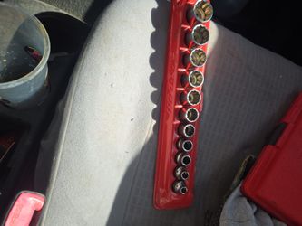 Snap 3/8 12 point sae shallow sockets