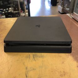 500gb PS4 System 