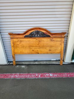 King headboard and footboard with rails