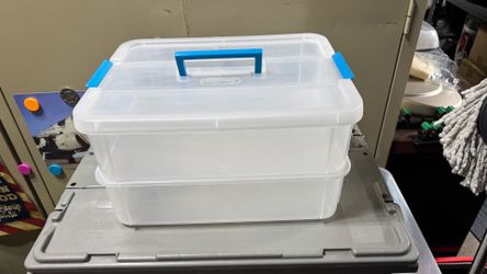 Sterilite 2-Layer Stack & Carry storage box