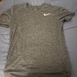 USED Grey Nike Logo Imprinted Mens Small Shirt 