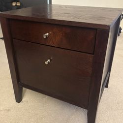 2 Wooden Night Stands 