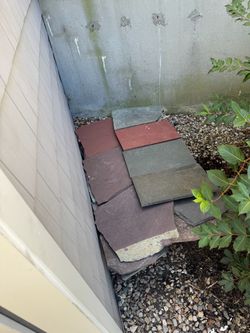Slate pieces random colors and shape