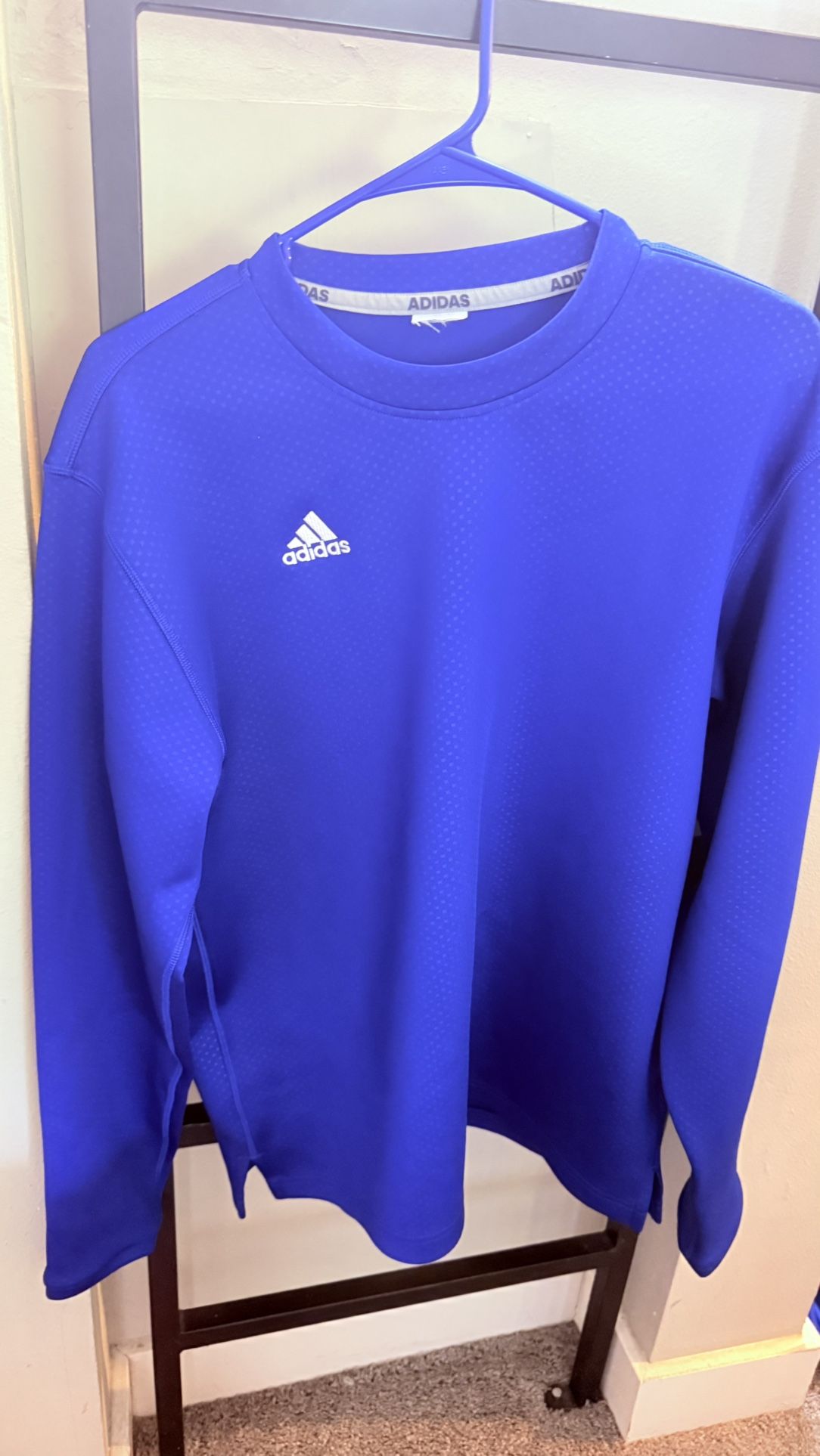 Adidas long sleeve T-shirt(M)