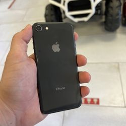 Iphone 8| 64GB| Unlocked $199 Cash Price 