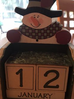 Wooden Daily Calendar
