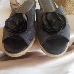 Life Stride Black And White Wedge Heel $12.