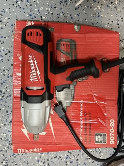Milwaukee 1/2 in. Impact Wrench with Rocker Switch and Detent Pin Socket Retention