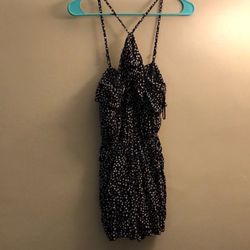 Polka dot romper. Perfect for summer! 🌞🌸