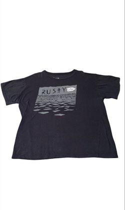 Graphic tee