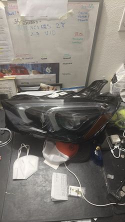 Mercedes GLE headlight 2021