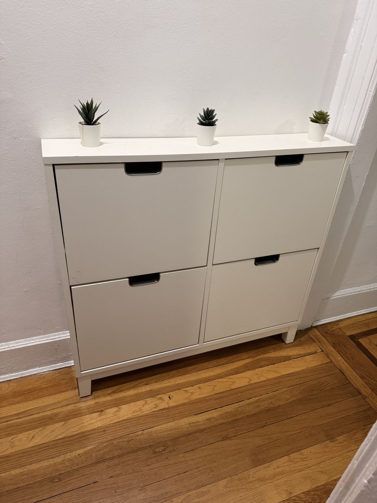Shoe Cabinet/Rack
