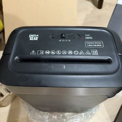 Pen+Gear 12-Sheet Cross-Cut Paper/Credit Card Shredder with 5.5 Gallon Bin, Black, Home & Office Use