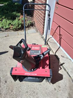 Toro CCR 1000E snowblower $50