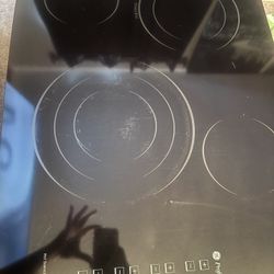 GE Profile™ Series 30" Built-In Electric Cooktop